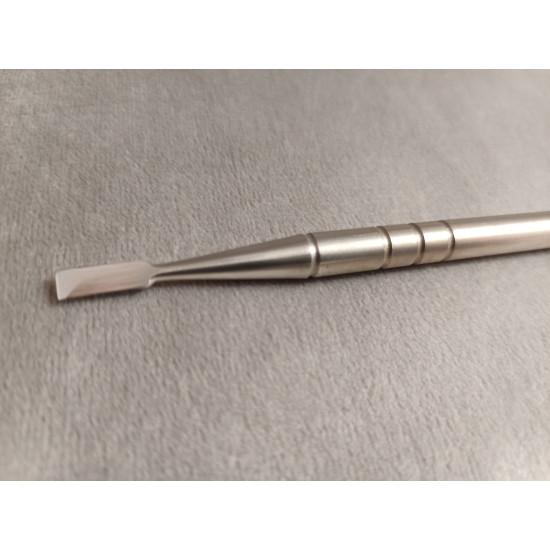 Szilágyi rozsdamentes véső 4mm széles RM17 Szilágyi rozsdamentes véső 4mm széles RM17