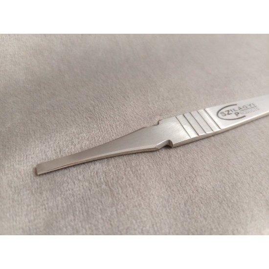 Szilágyi rozsdamentes véső 3mm széles RM10 Szilágyi rozsdamentes véső 3mm széles RM10