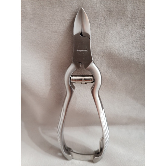 Rozsdamentes körömcsípő hernyórugós 13,5cm RM34 Rozsdamentes körömcsípő hernyórugós 13,5cm RM34