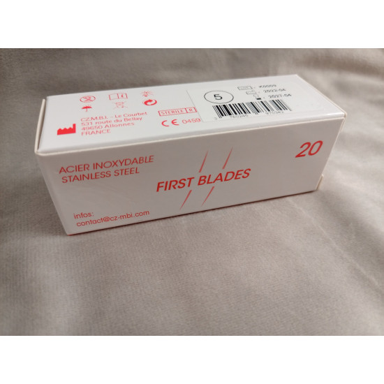 FIRST BLADES Medihalter szike #5 - 20 db FIRST BLADES Medihalter szike #5 - 20 db
