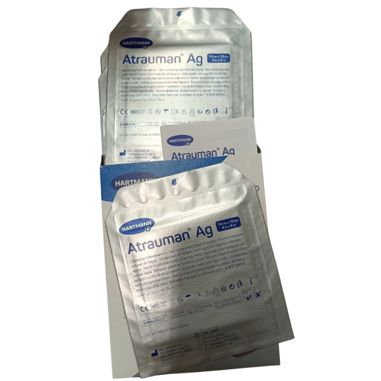 Atrauman® Ag ezüsttartalmú sebfedő (10x10 cm; 1 db)